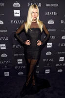 hbz_bazaar_icons_gettyjessica_hart.jpg