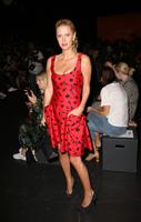 nicky_hilton_paris_hilton_carolina_herrera_ss17_nyfw_in_new_york_city_9_11_16_21.jpg