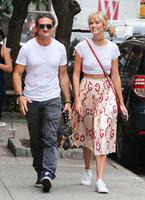 Karlie_Kloss_out_and_about_in_Soho__11.jpg