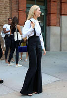Karolina_Kurkova_out_on_the_streets_of_New_York_City__03.jpg