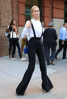 Karolina_Kurkova_out_on_the_streets_of_New_York_City__11.jpg