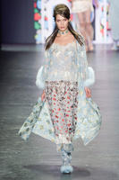anna_sui_rs17_2122.jpg