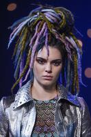 Kendall_Jenner__Marc_Jacobs_Runway_Spring_2017_NYFW_Show__05.jpg