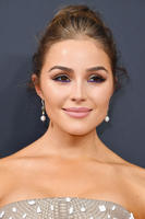 hbz_beauty_emmys_2016_olivia_culpo.jpg