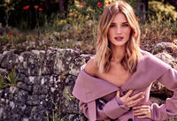 harpers_bazaar_australia_october_2016_rosie_huntington_whiteley_by_pamela_hanson_01.jpg