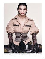 Vogue_Germany_Oktober_2016_000183.jpg