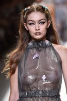 gigihadid220916BZNimage3.jpg