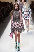 gigihadid220916BZNimage11.jpg