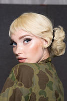moschino_bks_i_rs17_0908.jpg