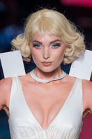 moschino_clpa_rs17_0506.jpg