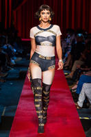 moschino_rs17_3024.jpg