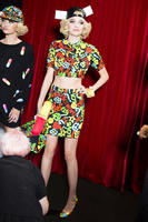 moschino_bks_i_rs17_1297.jpg