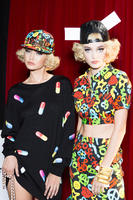 moschino_bks_i_rs17_1305.jpg