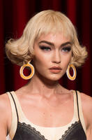 moschino_clp_rs17_2416.jpg