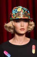 moschino_clp_rs17_3184.jpg