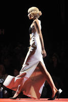 Rex_Moschino_5901978L.jpg