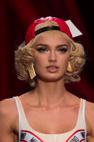 moschino_clp_rs17_2954.jpg