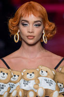 moschino_clpa_rs17_0313.jpg