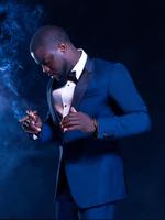 ebony_october_november_2016_kevin_hart_by_keith_major_01.jpg