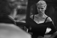 vogue_netherlands_october_2016_lara_stone_elisa_hupkes_by_peter_lindbergh_10.jpg