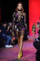 hailey_baldwin_at_elie_saab_fashion_show_in_paris_10_01_2016_16.jpg