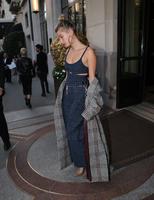 hailey_baldwin_leaves_her_hotel_in_paris_10_02_2016_15.jpg
