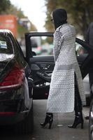hailey_baldwin_out_and_about_in_paris_10_02_2016_3.jpg