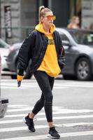 hailey_baldwin_street_style_nyc_10_8_2016_5.jpg