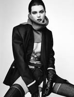 Vogue_Germany_October_2016_Kendall_Jenner_by_Luigi_and_Iango_02.jpg