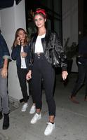 taylorh111016BZNimage4.edfbee5e24e5345d14f5af2037318c90.jpg