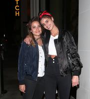 taylorh111016BZNimage15.01ea6e69cbc1930a7a3039b452af5ee5.jpg