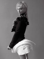 cr_fashion_book_fall_winter_2016_sasha_pivovarova_by_rory_van_millingen_01.jpg