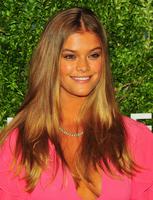 Nina_Agdal__2016_Gods_Love_We_Deliver_Golden_Heart_Awards_Dinner__03.jpg