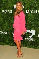 Nina_Agdal__2016_Gods_Love_We_Deliver_Golden_Heart_Awards_Dinner__05.jpg