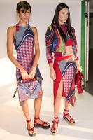 57e6d0aed4b22_versace7.f917ce1302f2613c356add0d69be2e47.jpg