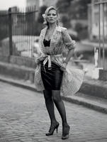dazed_winter_2016_kate_moss_wolf_gillespie_by_ethan_james_green_11.jpeg