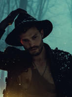 luomo_vogue_october_2016_jamie_dornan_by_norman_jean_roy_08.jpg