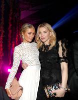 03_paris_hilton_courtney_love.jpg