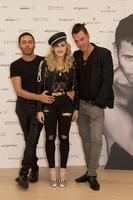 00_holding_mert_marcus_madonna.jpg