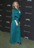 courtney_love_2016_lacma_art_and_film_gala_in_los_angeles_9.jpg