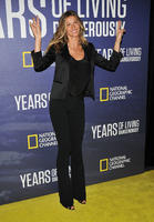 Gisele_Bundchen__National_Geographics_Years_Of_Living_Dangerously_Premiere__05.jpg