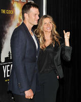 Gisele_Bundchen__National_Geographics_Years_Of_Living_Dangerously_Premiere__10.jpg
