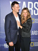 Gisele_Bundchen__National_Geographics_Years_Of_Living_Dangerously_Premiere__12.jpg