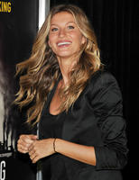 Gisele_Bundchen__National_Geographics_Years_Of_Living_Dangerously_Premiere__13.jpg