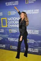 Gisele_Bundchen__National_Geographics_Years_Of_Living_Dangerously_Premiere__15.jpg