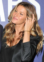 Gisele_Bundchen__National_Geographics_Years_Of_Living_Dangerously_Premiere__23__1_.jpg