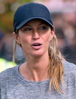 giseleb101016BZNimage3.f799edfafee5ae2d7743925c42131a7b.jpg