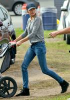 giseleb101016BZNimage5.44b028df7f38b5e2fba7cf0ff11a0512__1_.jpg