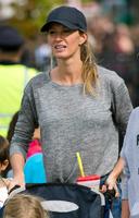 giseleb101016BZNimage6.5c9fdedd64bc80cf4cff5e16efe8e090.jpg