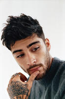 es_magazine_november_2016_zayn_malik_by_clare_shilland_02.jpg